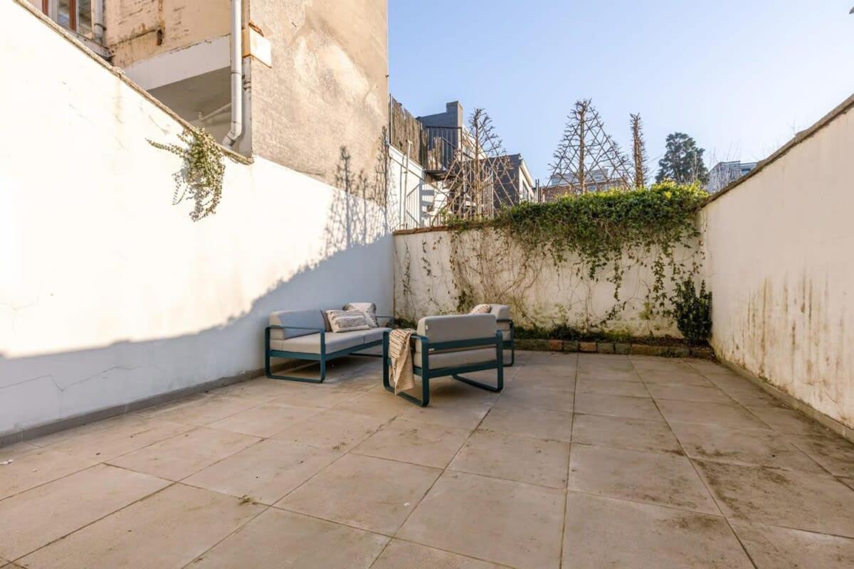 House With Large And Sunny Terrace Holiday home